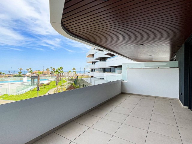 Apartamento con 3 Dormitorios  en Torremolinos