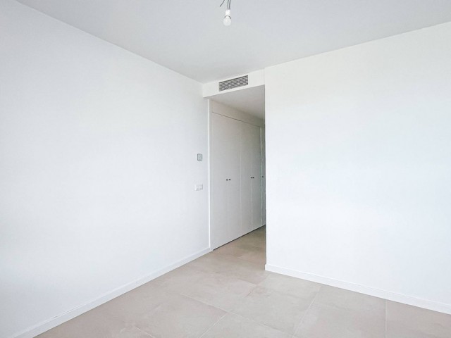 Apartamento con 3 Dormitorios  en Torremolinos