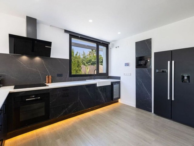 3 Makuuhuoneen Huvila El Faro