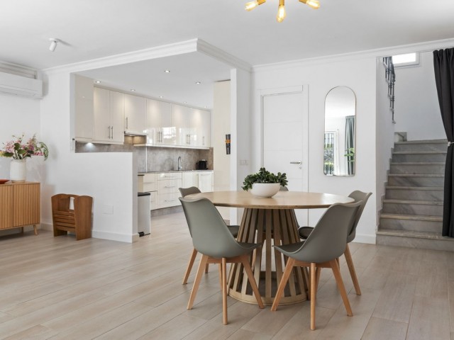 Maison mitoyenne avec 3 Chambres  à La Cala de Mijas