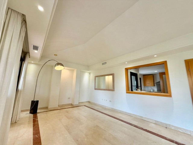 Kattohuoneisto Puerto Banús