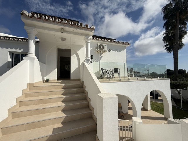 5 Makuuhuoneen Huvila Mijas