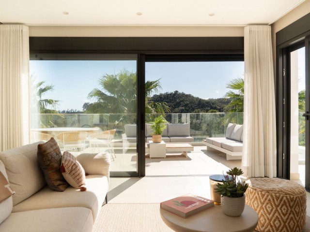 3 Bedrooms Apartment in Selwo