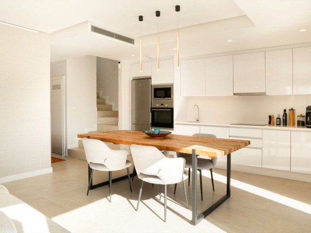 3 Bedrooms Apartment in Selwo