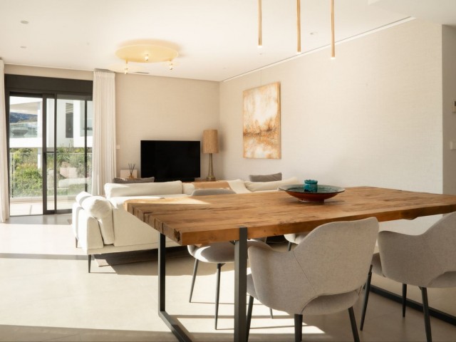 3 Bedrooms Apartment in Selwo