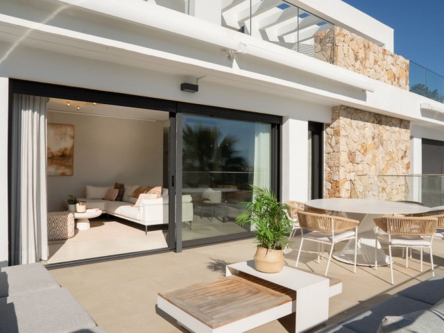 3 Bedrooms Apartment in Selwo