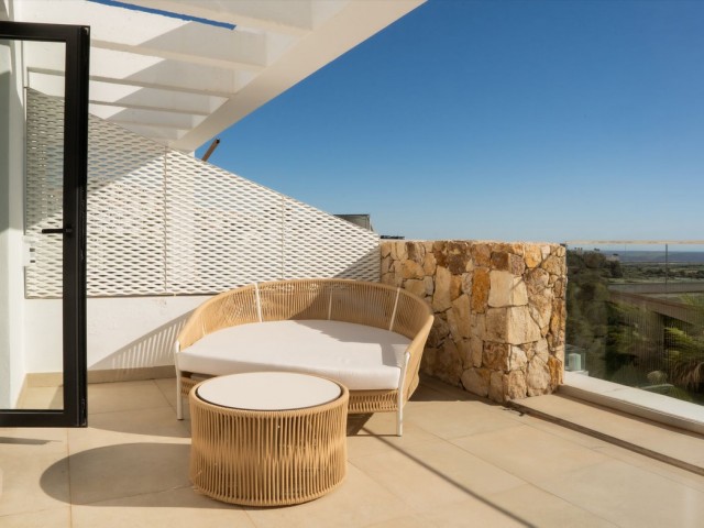 3 Bedrooms Apartment in Selwo