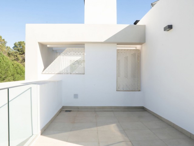 3 Bedrooms Apartment in Selwo