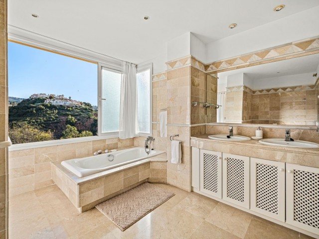 3 Makuuhuoneen Huoneisto Elviria