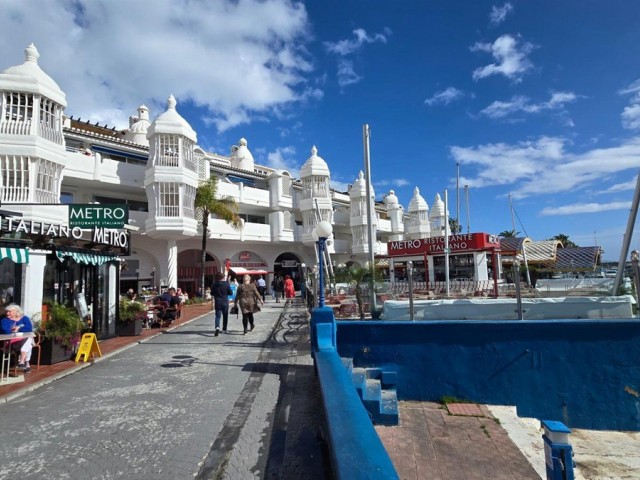 Liikekiinteistö Benalmadena