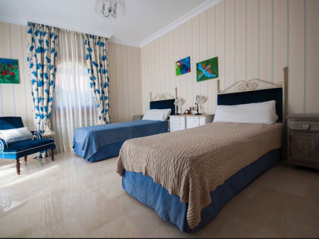 5 Bedrooms Villa in Sierra Blanca