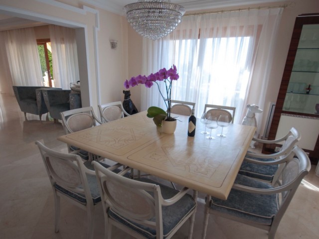 5 Bedrooms Villa in Sierra Blanca