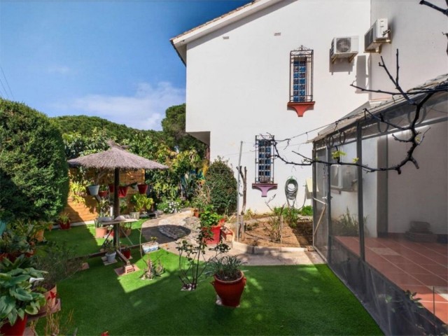 3 Makuuhuoneen Rivitalo Calahonda