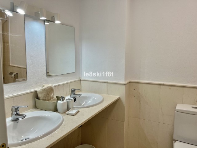 Appartement avec 2 Chambres  à Calahonda