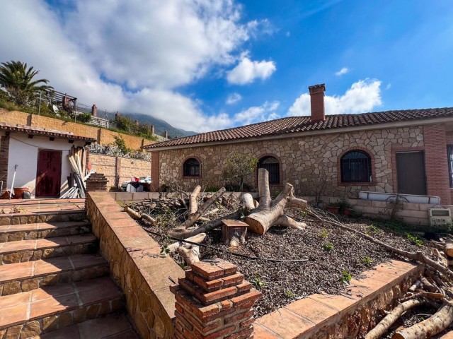 5 Soveroms Villa i Valtocado