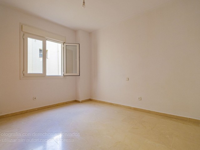 Apartment, Marbella, R4245457