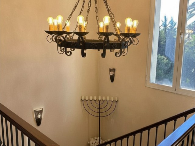 4 Schlafzimmer Villa in Estepona