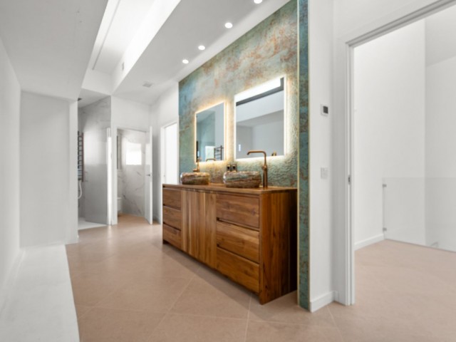 4 Soveroms Villa i Atalaya