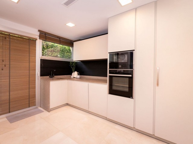 4 Makuuhuoneen Huvila San Pedro de Alcántara