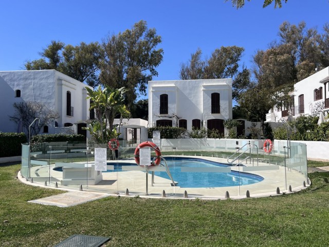 3 Slaapkamer Rijtjeshuis in New Golden Mile