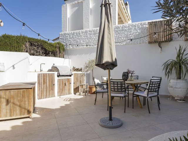 Villa avec 2 Chambres  à Estepona