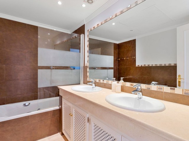 3 Makuuhuoneen Rivitalo Atalaya