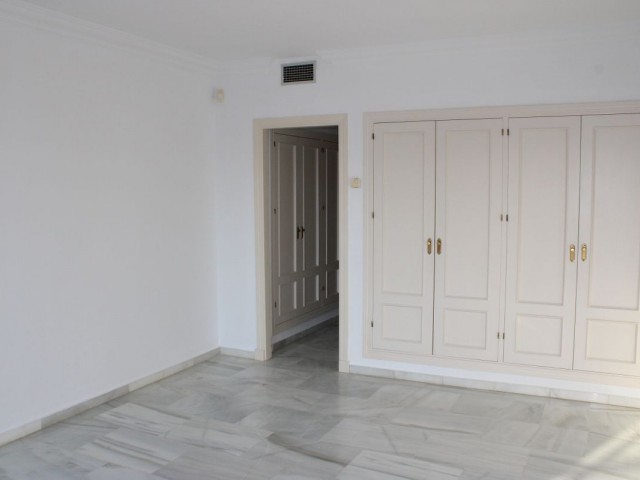 2 Schlafzimmer Apartment in Marbella