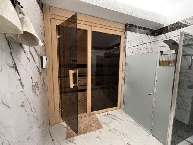 4 Makuuhuoneen Huvila Marbella