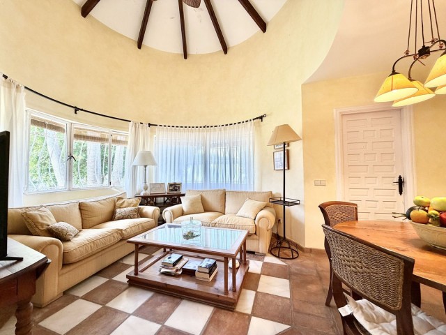 Villa avec 5 Chambres  à San Pedro de Alcántara