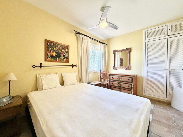 Villa avec 5 Chambres  à San Pedro de Alcántara