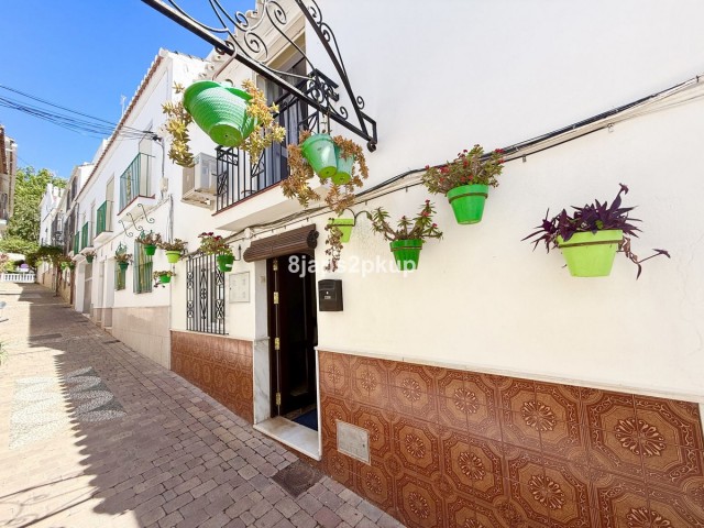 Maison mitoyenne avec 2 Chambres  à Estepona
