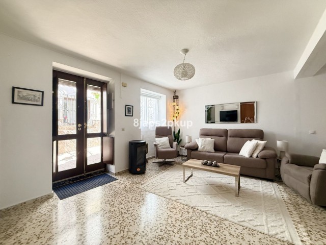 Maison mitoyenne avec 2 Chambres  à Estepona