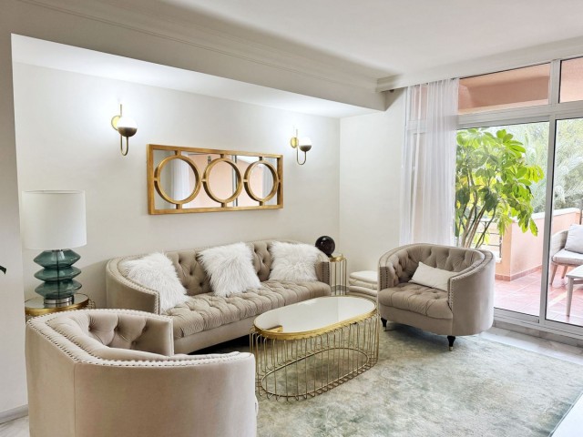 2 Schlafzimmer Apartment in Nueva Andalucía