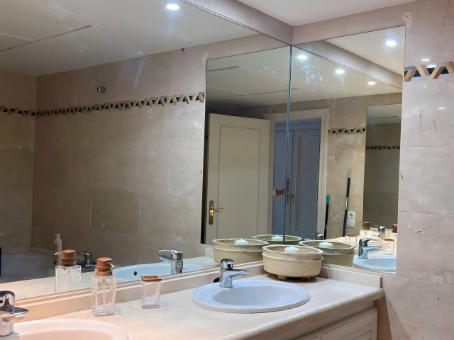 2 Schlafzimmer Apartment in Nueva Andalucía