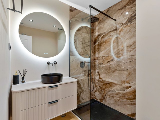 4 Bedrooms Townhouse in Guadalmina Baja