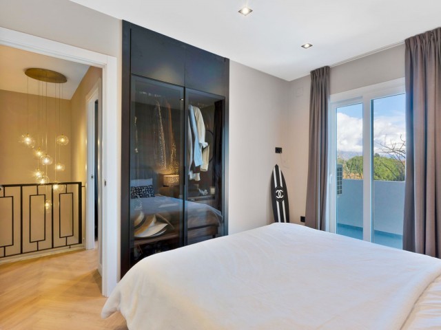 4 Bedrooms Townhouse in Guadalmina Baja