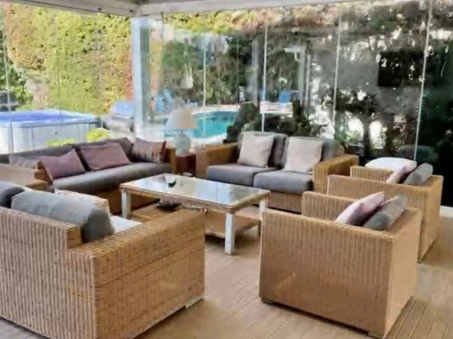 7 Schlafzimmer Villa in San Pedro de Alcántara