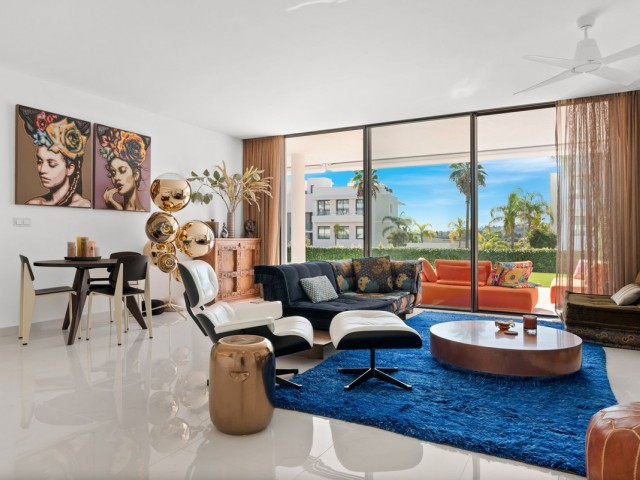 Appartement avec 3 Chambres  à Estepona