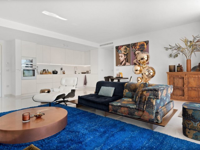 Appartement avec 3 Chambres  à Estepona