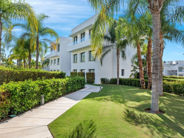 Appartement avec 3 Chambres  à Estepona