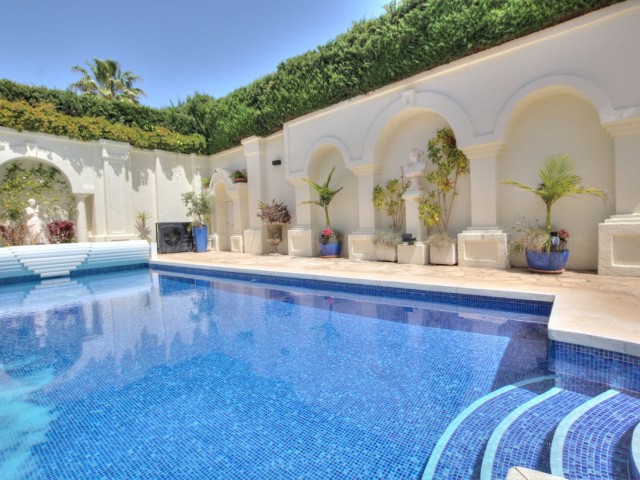 5 Bedrooms Villa in Torrenueva