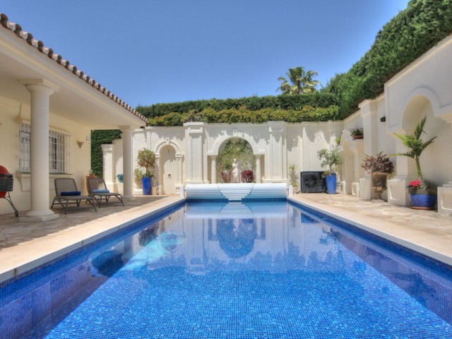 5 Bedrooms Villa in Torrenueva