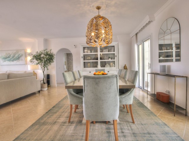 5 Bedrooms Villa in Torrenueva