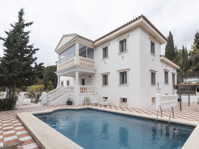 10 Bedrooms Villa in Hacienda Las Chapas