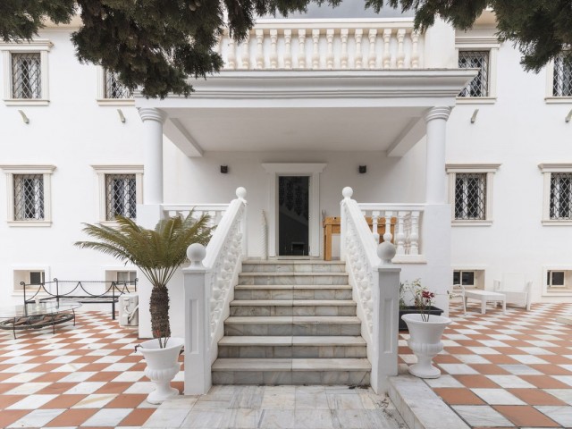 10 Bedrooms Villa in Hacienda Las Chapas