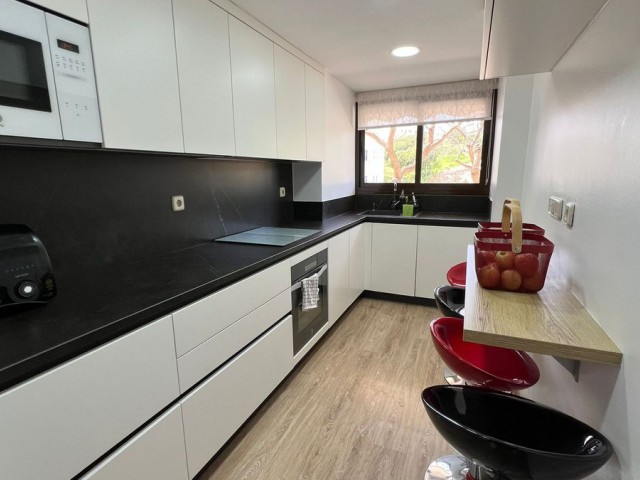 3 Sovrums Lägenhet i Estepona