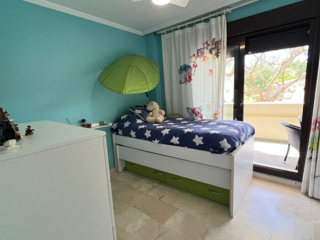 3 Sovrums Lägenhet i Estepona