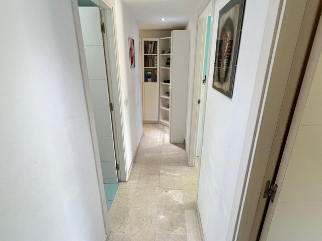 3 Sovrums Lägenhet i Estepona