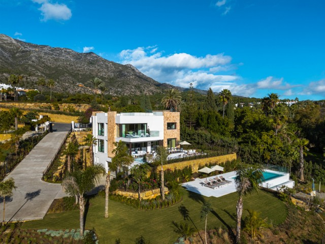 5 Bedrooms Villa in The Golden Mile