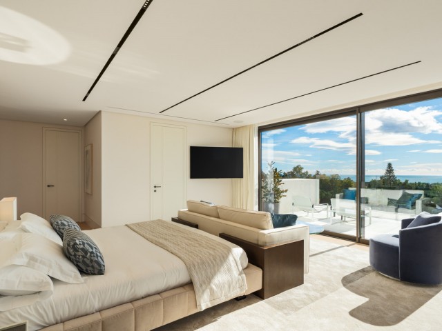 5 Bedrooms Villa in The Golden Mile